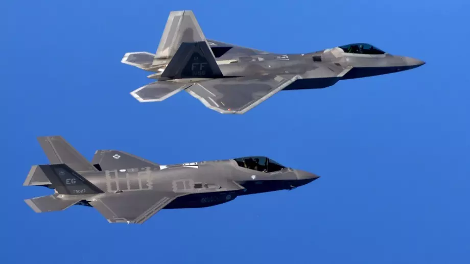Румъния също хвърли око на супер изтребителите F-35