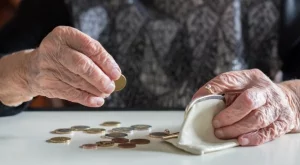 Запорирани са пенсии за близо 700 000 лева