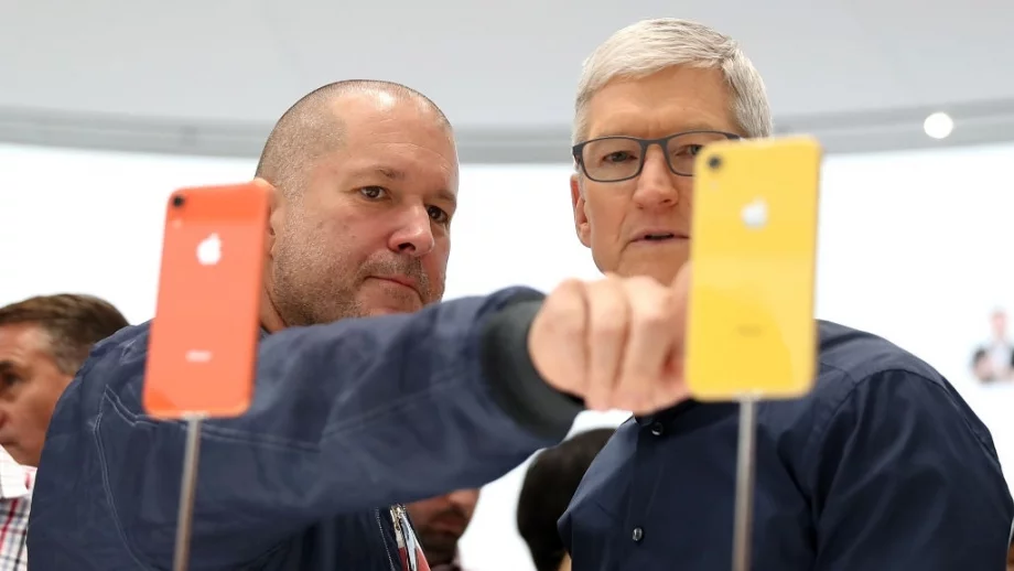 Главният дизайнер на Apple Джони Айв напуска компанията след близо 30 г. в нея