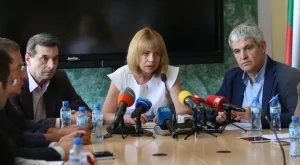 Фандъкова съгласна заплатите в градския транспорт да се вдигнат с 30% до 2030 г.