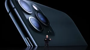 iPhone 11 вече е по магазините, но китайците нямат особен интерес