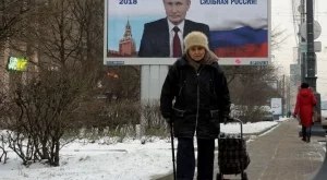 Половината руснаци имат пари само за храна и дрехи