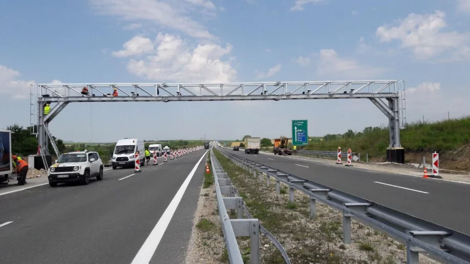 Обявиха пътищата, където камиони над 3,5 тона ще плащат тол такса (КАРТА)