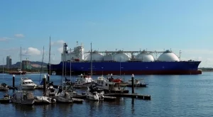 Украйна получи първата пратка втечнен газ от САЩ