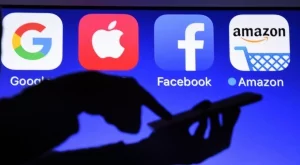 Великобритания затяга контрола над технологичните гиганти като Google и Facebook 