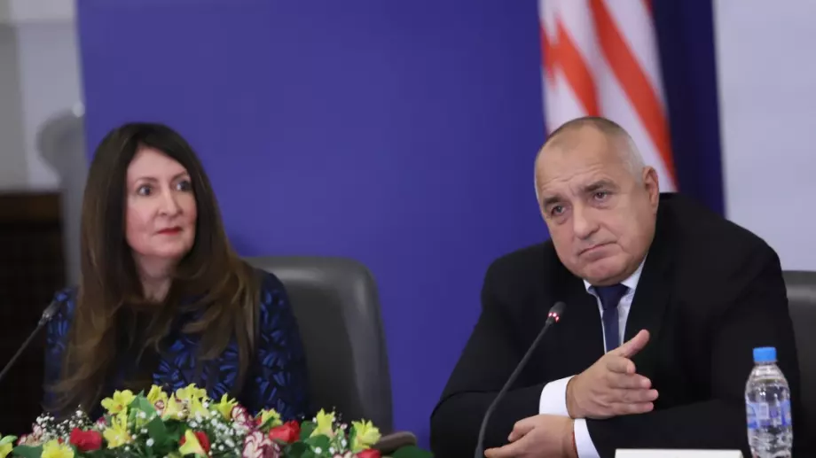 България клекнала на САЩ за 5G, за да опази "Турски поток"