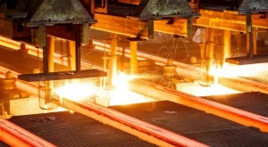 "Стомана Индъстри" съкращава повече от 300 работници