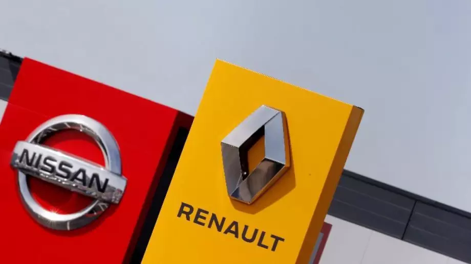 Японският концерн Nissan последва примера на Renault и напуска Русия 