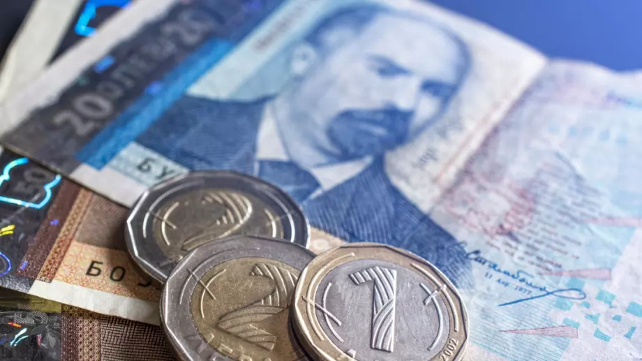 1 149 лева достигна средният осигурителен доход у нас
