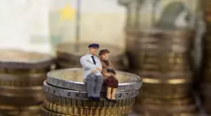 Без запори върху пенсиите до 650 лева