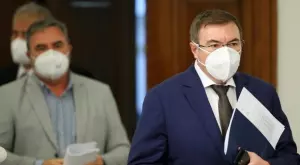 Подготвят нови ограничения в цялата страна