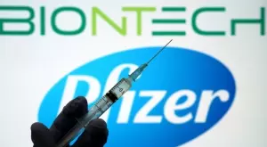 ЕМА позволи 6 дози от флакон с ваксината на Pfizer/BioNTech, ЕК осигурява още 300 млн. дози за ЕС