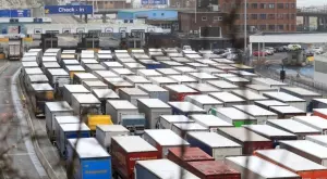 Край на евтиното онлайн пазаруване от Англия