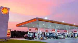 Shell мести централата си във Великобритания и маха Royal Dutch от името си