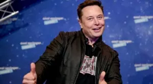 Tesla спря покупката на коли с биткойни 