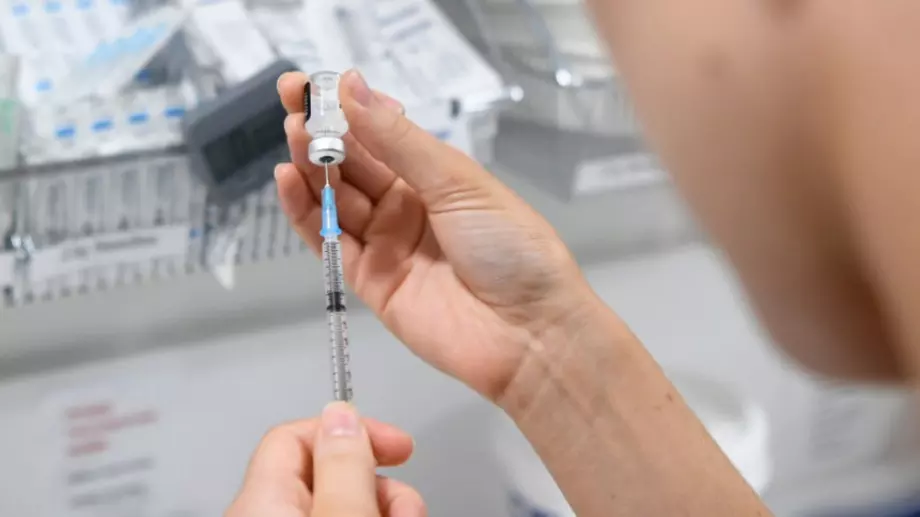 Ваксината на Pfizer и BioNTech предпазва от южноафриканския вариант на Covid-19