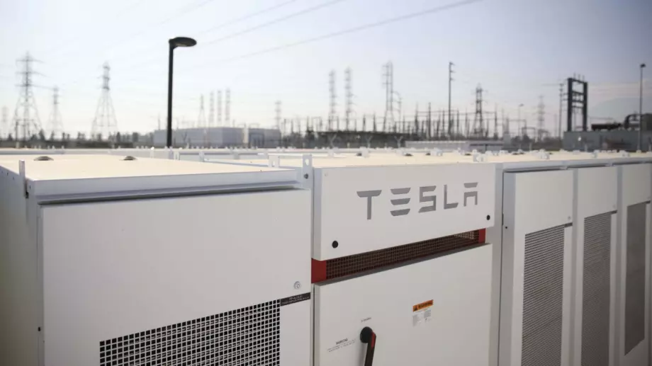 Батерия на Tesla ще пази Тексас от режим на тока