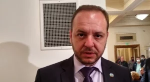 Проблем ще е ако е започнало разплащане по непредставения План за възстановяване, алармира депутат