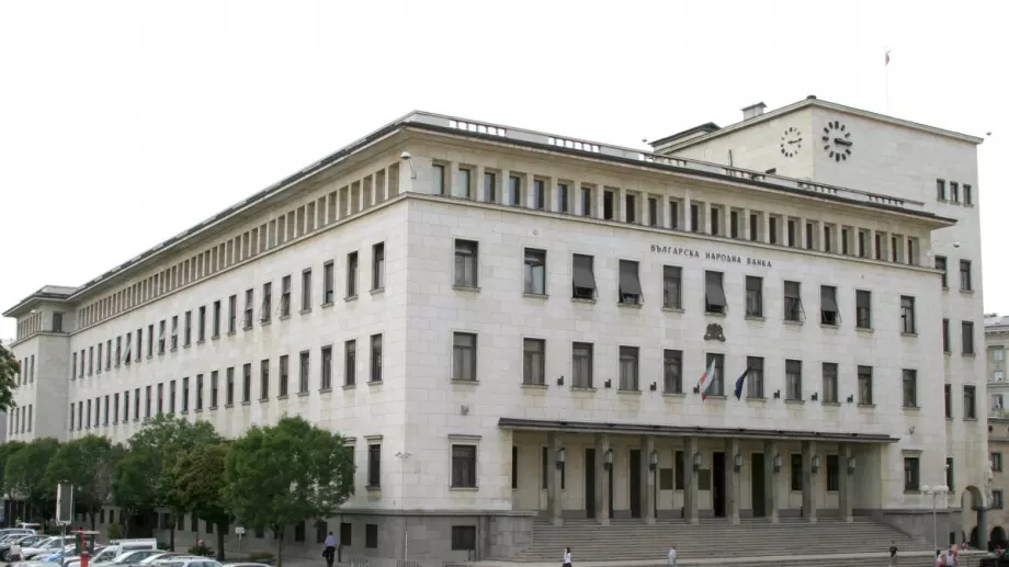 Лихвите по жилищните кредити паднаха до 6-месечно дъно