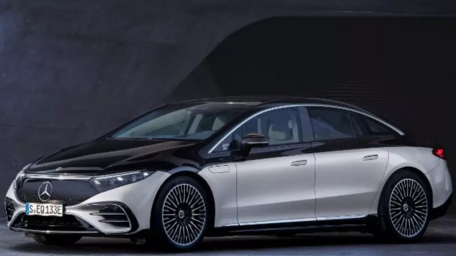 Иновации и модерен лукс: Новата електрическа S-Class на Mercedes