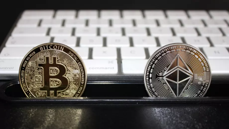 Bitcoin или Ethereum: Коя криптовалута е по-добрата инвестиция?