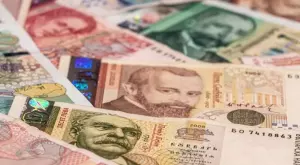 Работещите в София вземат с 40% по-висока средна заплата от другите области