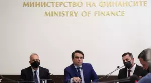 Намериха пари за добавката от 50 лева към пенсиите