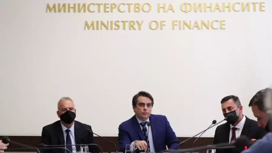 Подпомагат туризма със схема за безплатно летуване на ученици