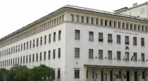 Управителят на БНБ заговори за затягане на кредитирането