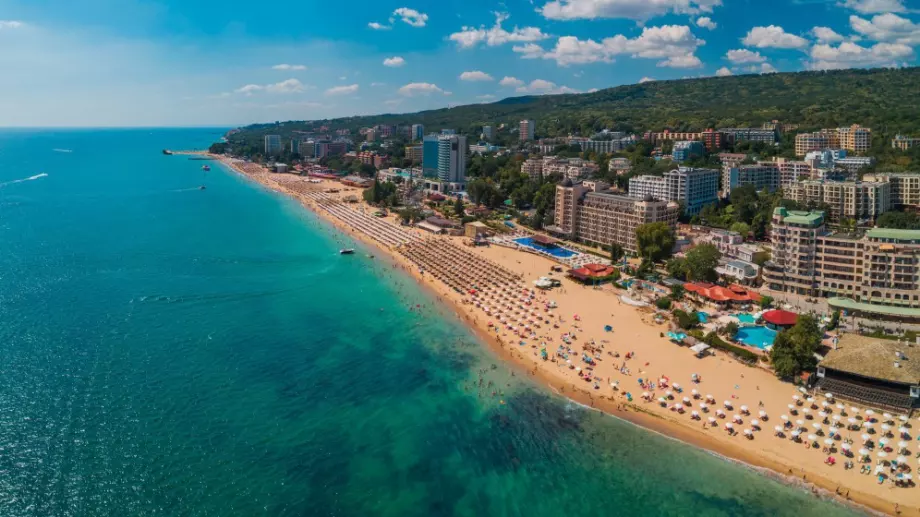 Почивката по морето излиза солено