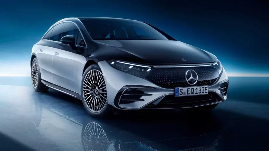 Mercedes и BMW с нов ход за повишаване на цените