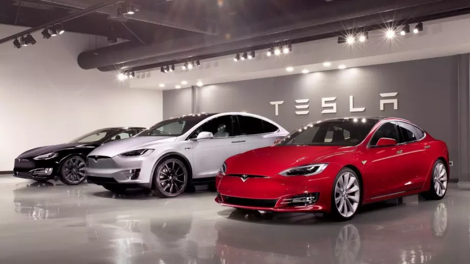 Tesla вдига цените на Model 3 и Model Y