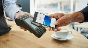 Клиентите на ОББ вече могат да плащат през смартфона чрез Google Pay