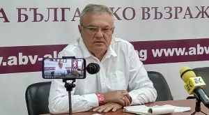 Румен Петков постави под съмнение грижата на икономическия министър за ВМЗ Сопот