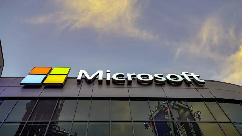 Microsoft премахва Twitter от рекламната си платформа, Мъск заплаши със съдебно дело