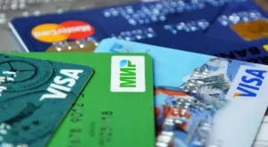 Русия възкресява плащането с Visa и Mastercard, има своя алтернатива