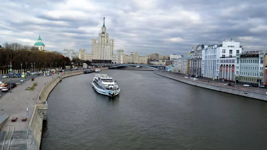  Санкциите върнаха Русия в социализма - липсват основни стоки