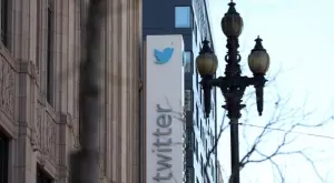 Twitter сменя логото си