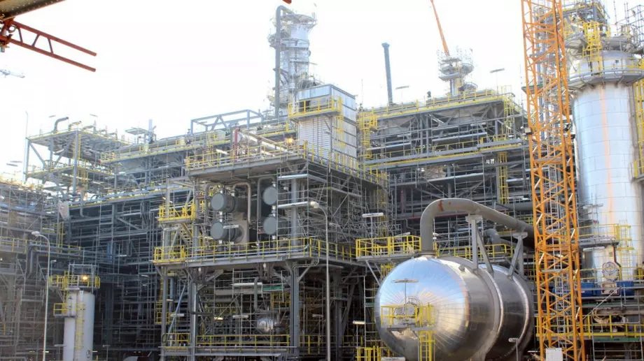 "Лукойл Нефтохим" разкри откога ще работи с неруски нефт
