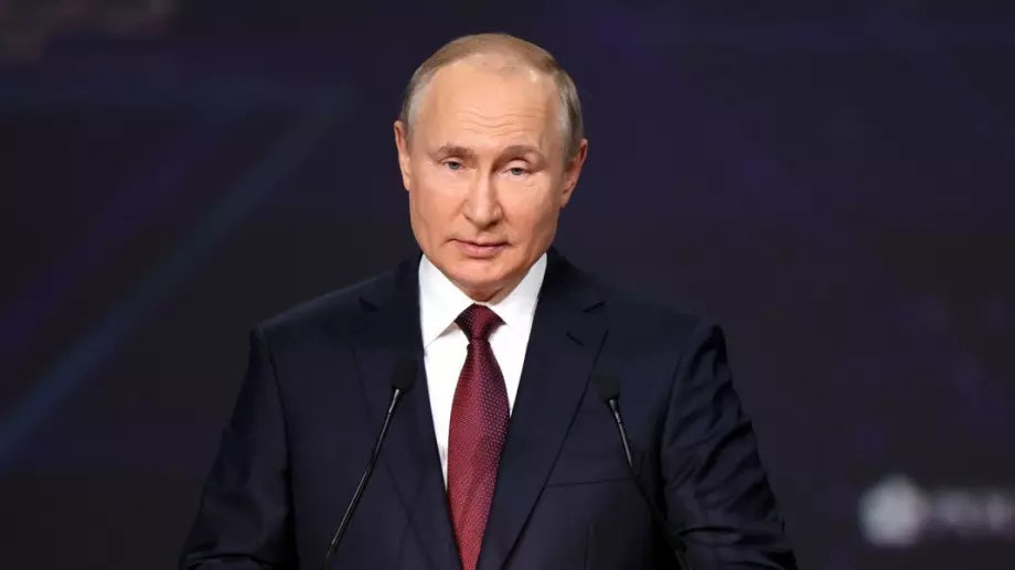 Виц на деня: Путин между рая и ада