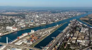 Липсата на руски газ застрашава най-големия комплекс от химически заводи