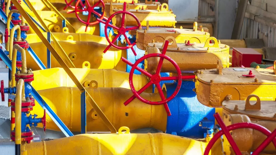 Депутатите поправиха закона за транзитната такса за руски газ