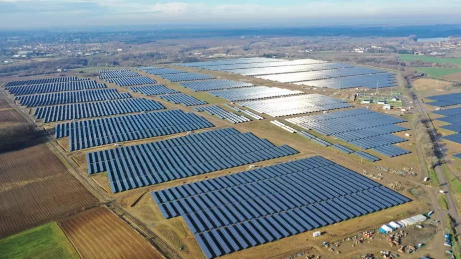 Британската Hive Energy изгражда мащабни соларни проекти в Сърбия