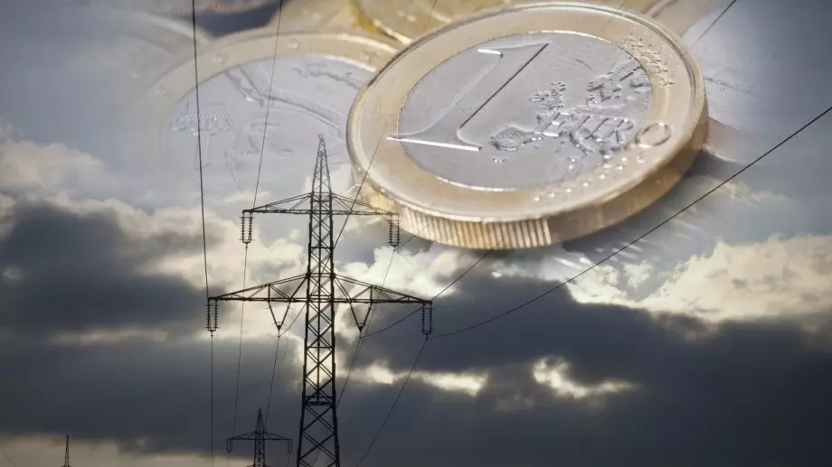 Френският гигант TotalEnergies дава бонуси на клиенти, за да намалят потреблението си на ток  