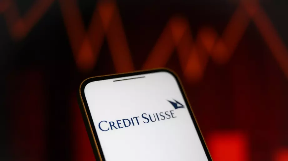Акциите на Credit Suisse откриха сесията със спад, докато европейските пазари са в зелено