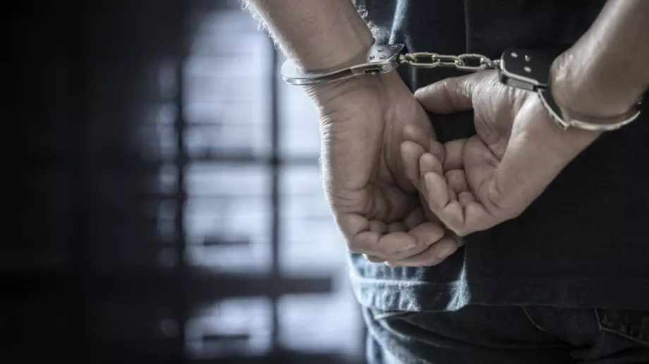 Трима българи са задържани от британската полиция по подозрения за шпионаж в полза на Русия