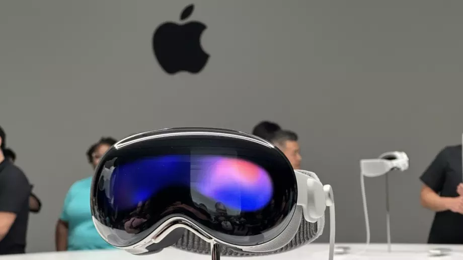 Apple представи очилата си за добавена реалност в търсене на бъдеще след iPhone