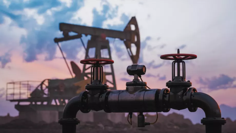 Защо петролните и газови гиганети не са притеснени от новото споразумение за климата?
