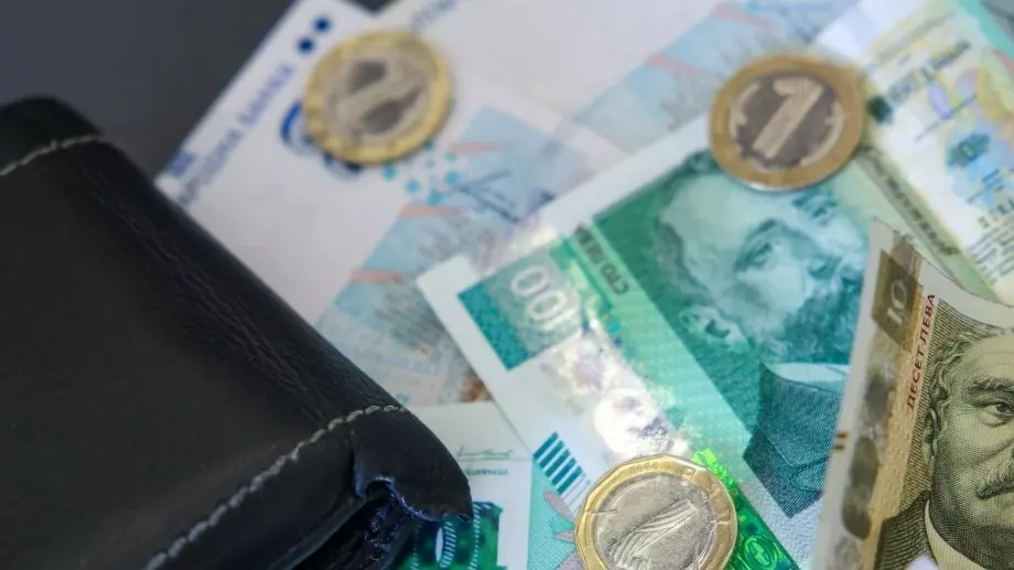 Инфлацията се понижи под 3% за първи път от три години