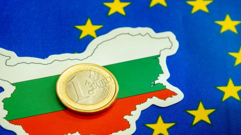 Изпълнява ли България критериите за еврото: Последни данни